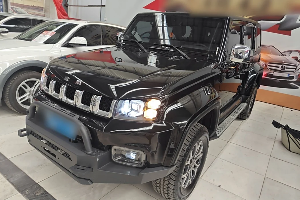 Beijing BJ40 2023 2.0T Auto 4WD City Hunter Edition Rogue