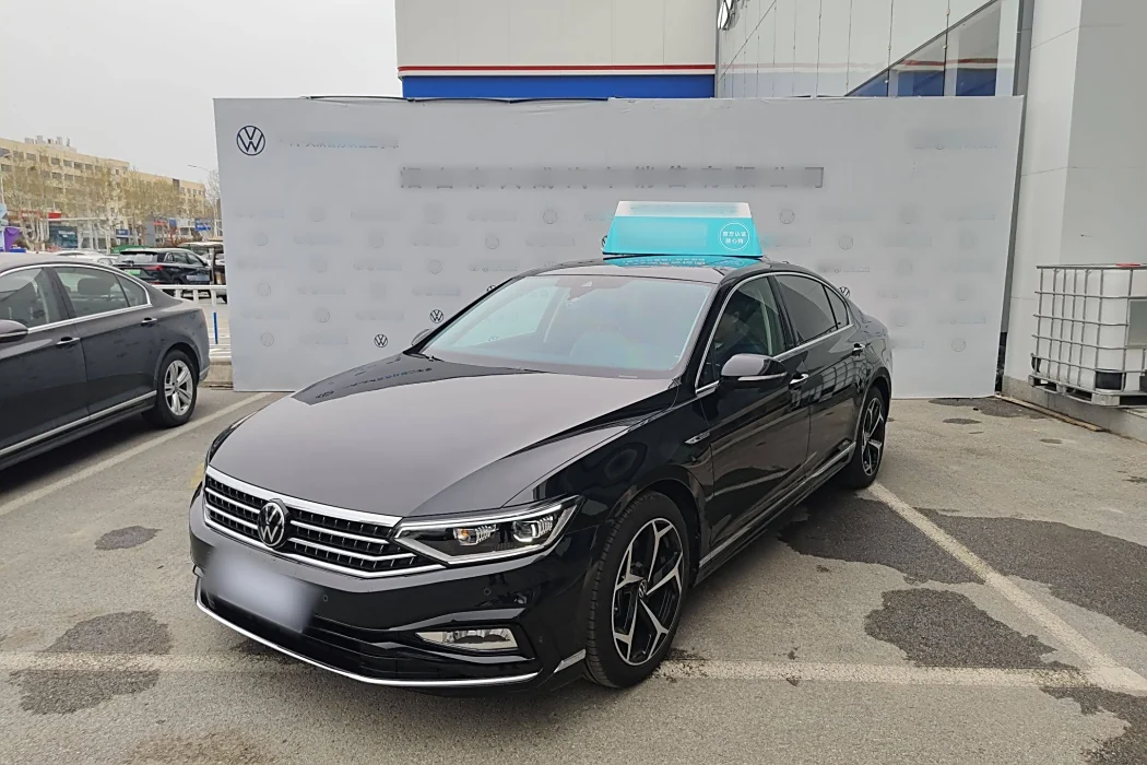 Volkswagen Magotan 2020 330TSI DSG leading model