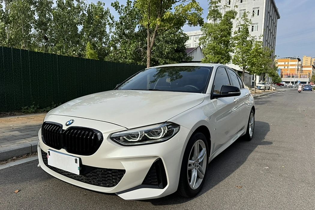 BMW 1 Series 2022 120i M Sports Yao Ye Edition