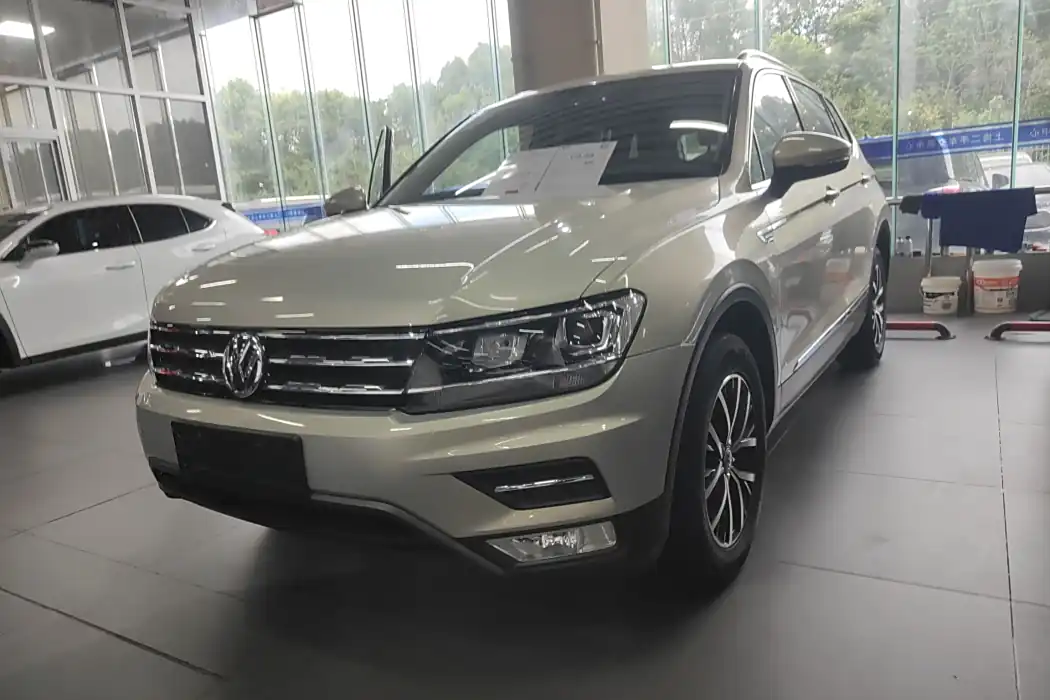 Volkswagen Tiguan L 2018 330TSI automatic two-wheel drive deluxe edition