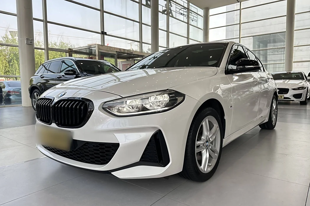 BMW 1 Series 2021 120i M Sport Obsidian Night Edition