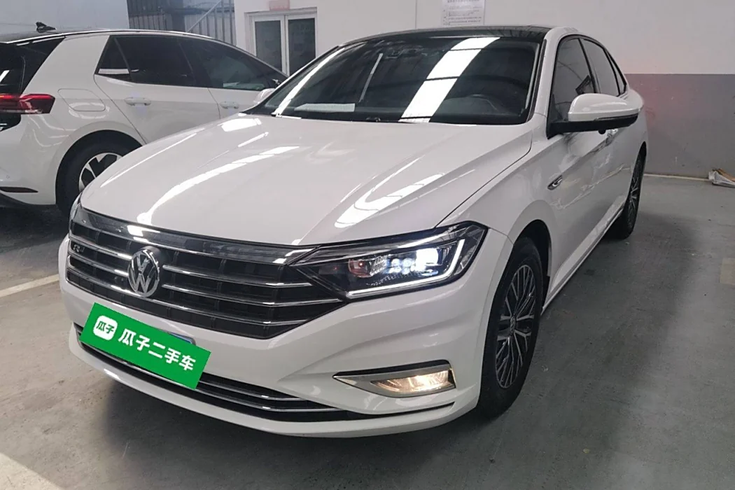 Volkswagen Sagitar 2020 280TSI DSG Comfort Country VI