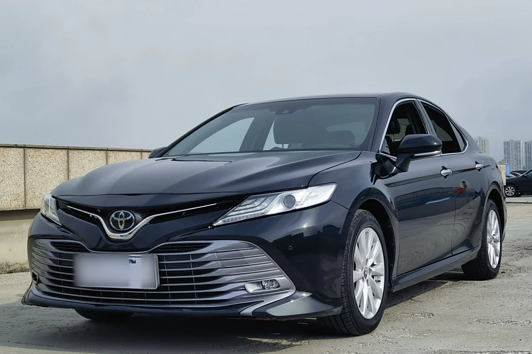 Toyota Camry 2018 2.0G Deluxe Edition