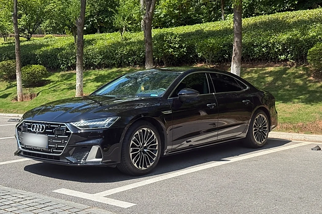 Audi A7L 2024 model 45 TFSI luxury