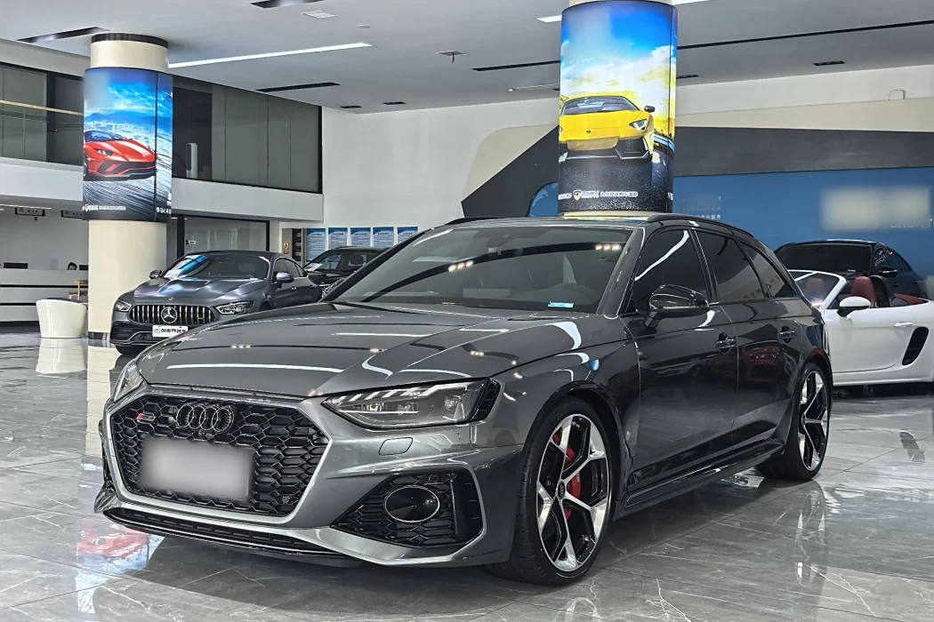 Audi RS 4 2024 RS4 Avant fuel engine version