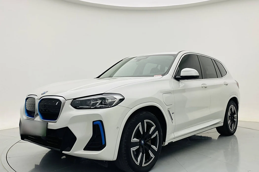 BMW iX3 2022 Leader