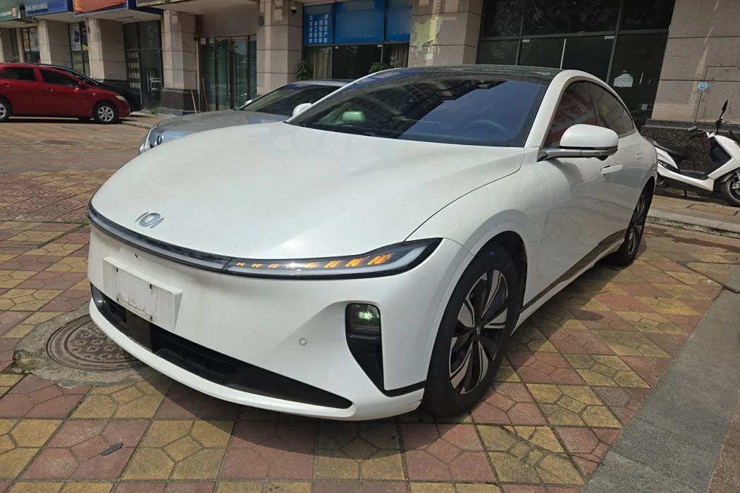Changan Qiyuan A07 2023 extended range 200 Pro