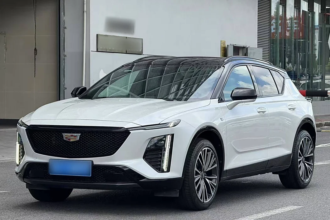 Cadillac GT4 2023 25T Luxury