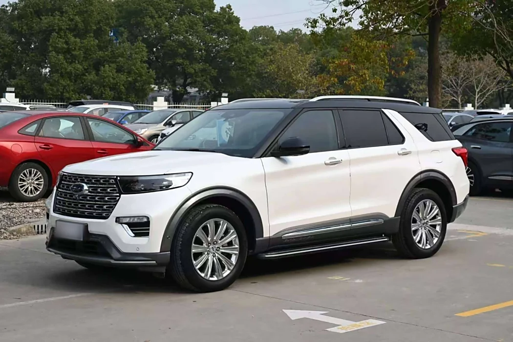 Ford Explorer 2020 EcoBoost 285 four-wheel drive titanium version 6-seater