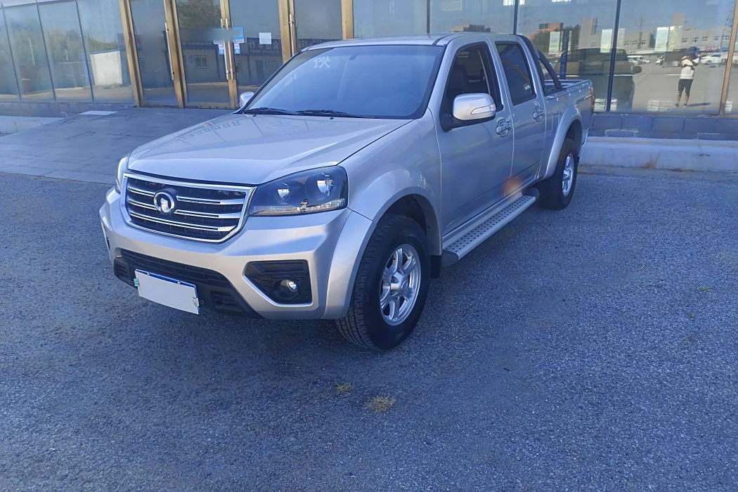Great Wall Fengjun 5 2017 2.0T European version diesel two-wheel drive elite large double-row GW4D20D