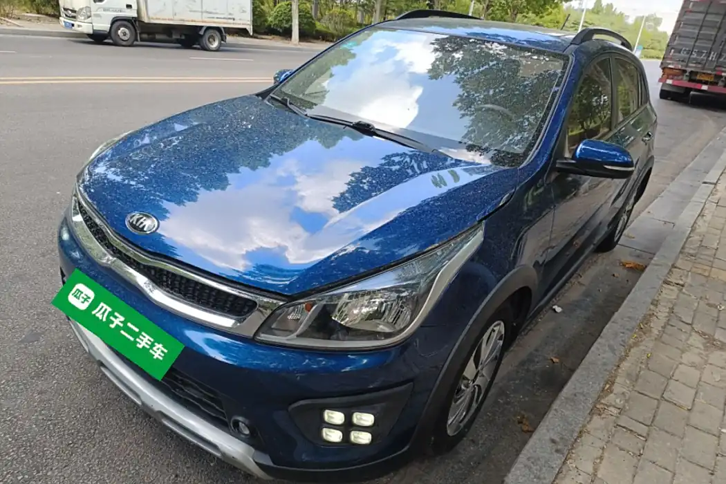 Kia KX CROSS 2017 model 1.4L AT GLS