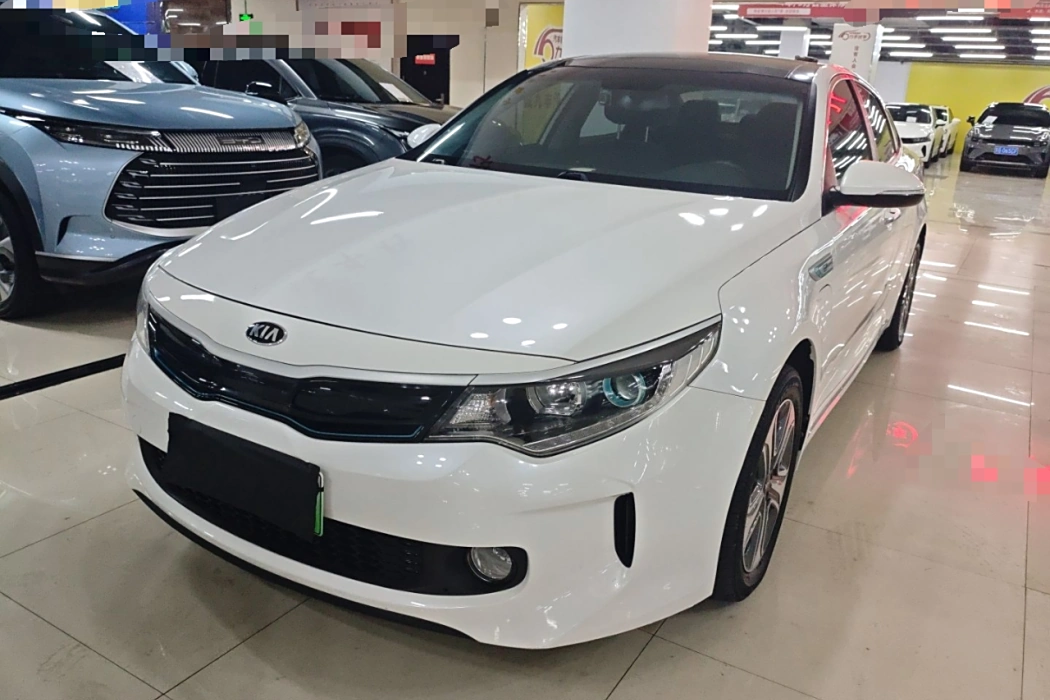Kia K5 New Energy 2018 2.0L Smart Edition
