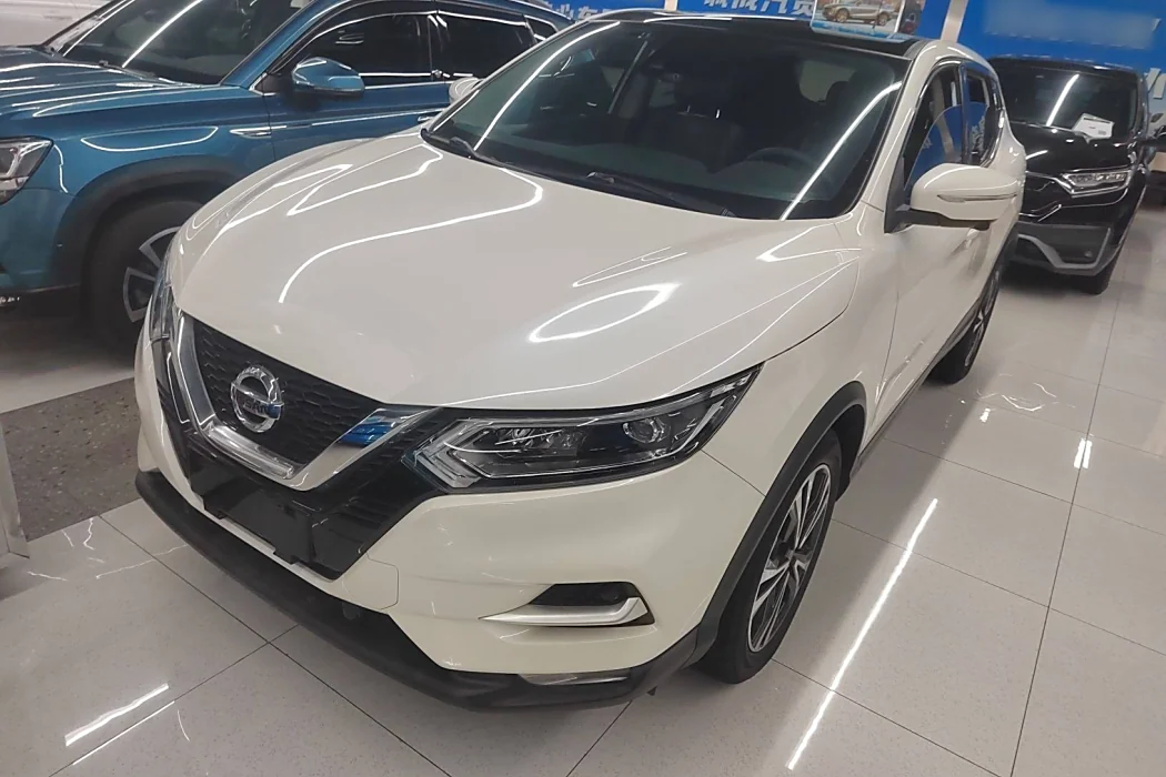 Nissan Qashqai 2021 2.0L CVT Deluxe Edition