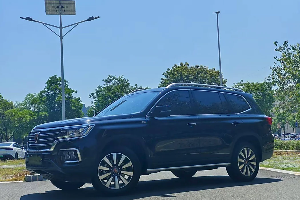 Roewe RX8 2019 30T Smart Networking two-wheel drive super Group Ultimate Edition