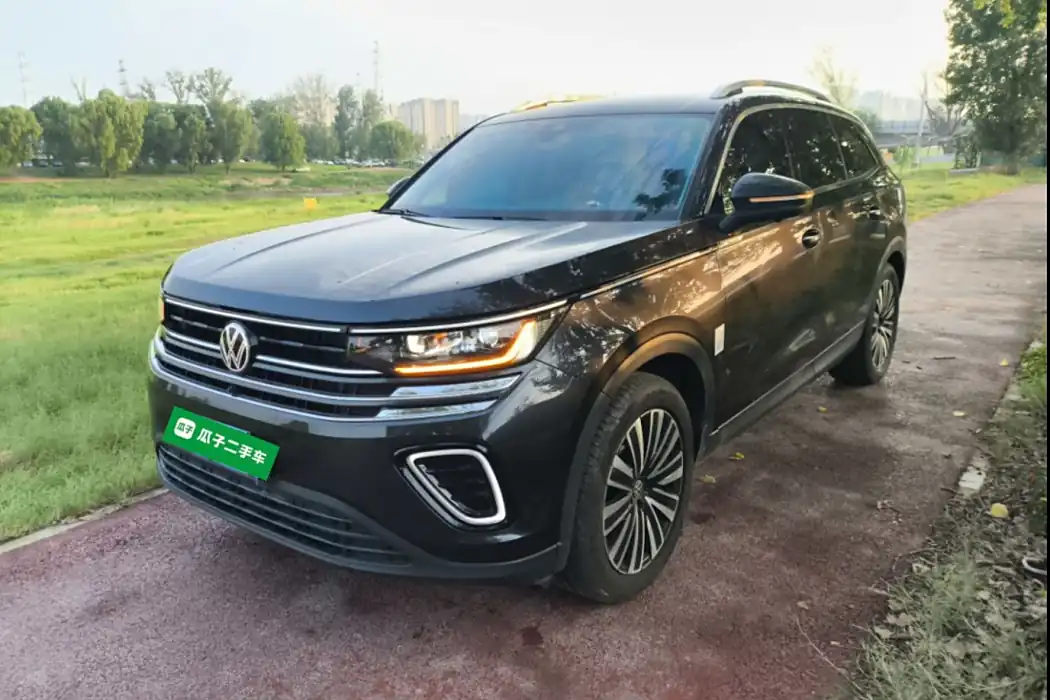 Volkswagen Range Rover 2023 330TSI Luxury Touring Edition