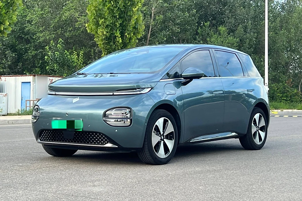 Baojun Yunduo 2023 460 Max Consonant Edition