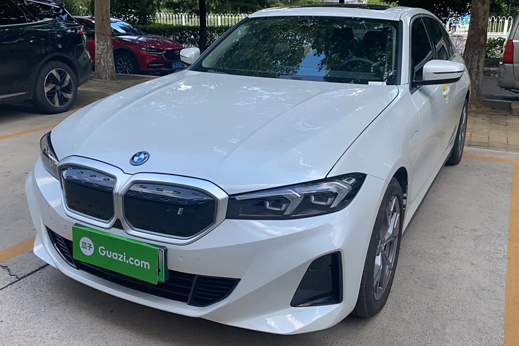 BMW i3 2024 eDrive 35 L