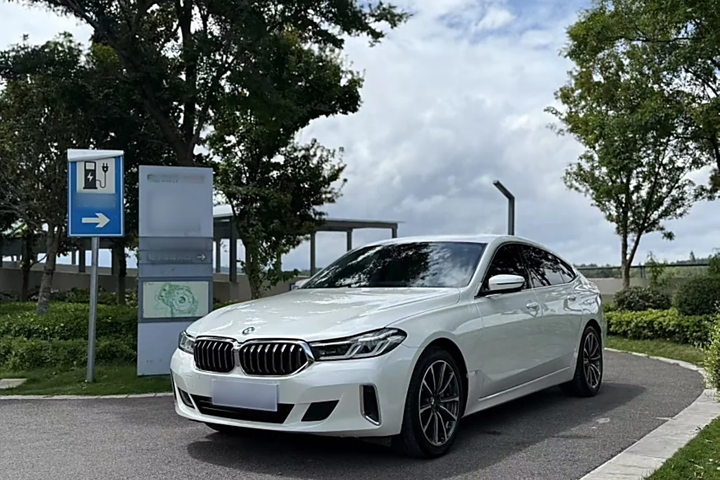 BMW 6 Series GT 2022 630i Luxury Design Package