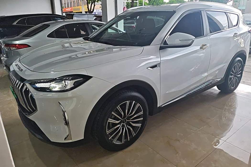 Jietu X70 PLUS 2023 1.5T DCT Brave PLUS 7 seats