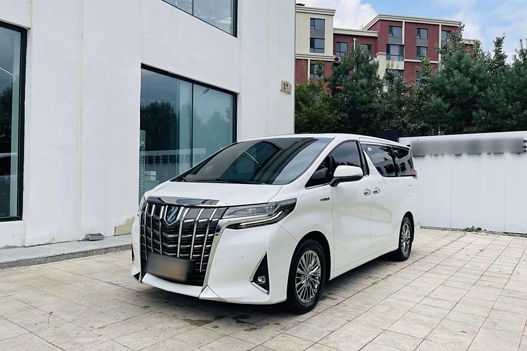Toyota Elfa 2020 dual-engine 2.5L Premium Edition
