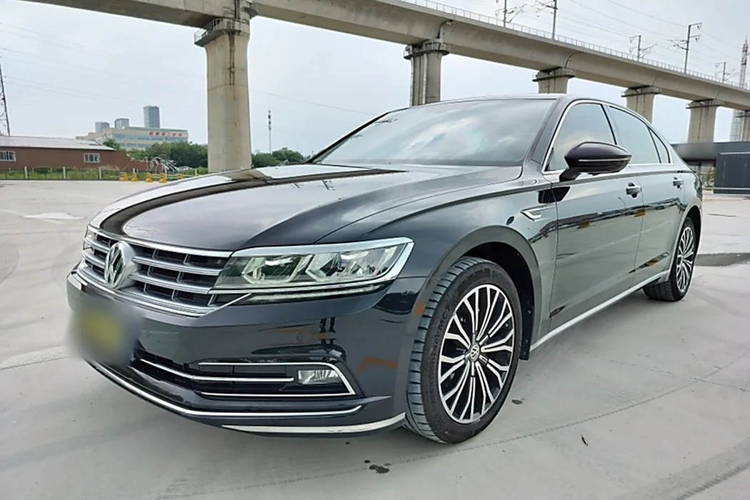 Volkswagen Huiang 2019 380TSI two-wheel drive business edition Country VI