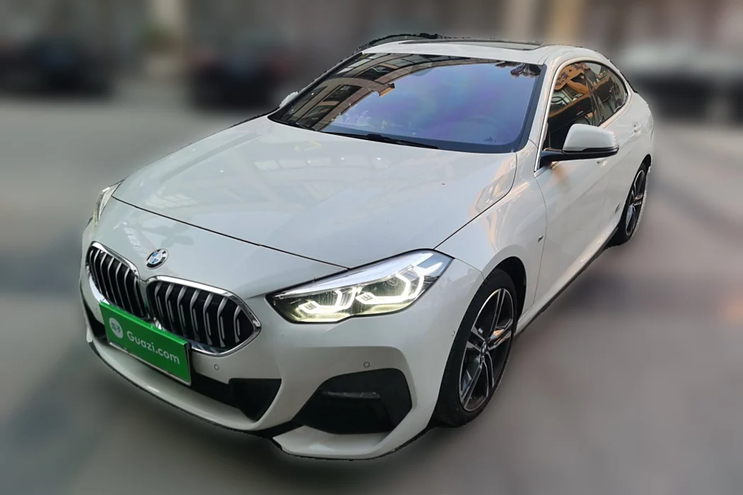 BMW 2 Series (imported) 2023 225i four-door coupe M sports suit