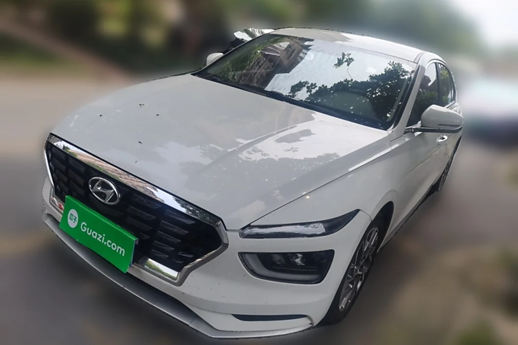 Hyundai Famous Picture 2021 1.8L CVT GLX Elite Edition