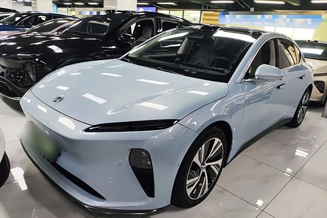 Azera ET5 2022 75kWh