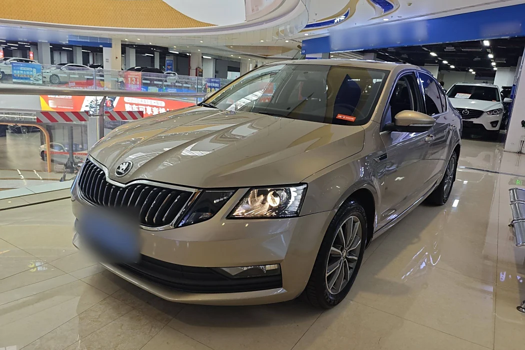 Skoda Octavia 2019 1.5L Automatic Smart Travel Comfort Edition Country V