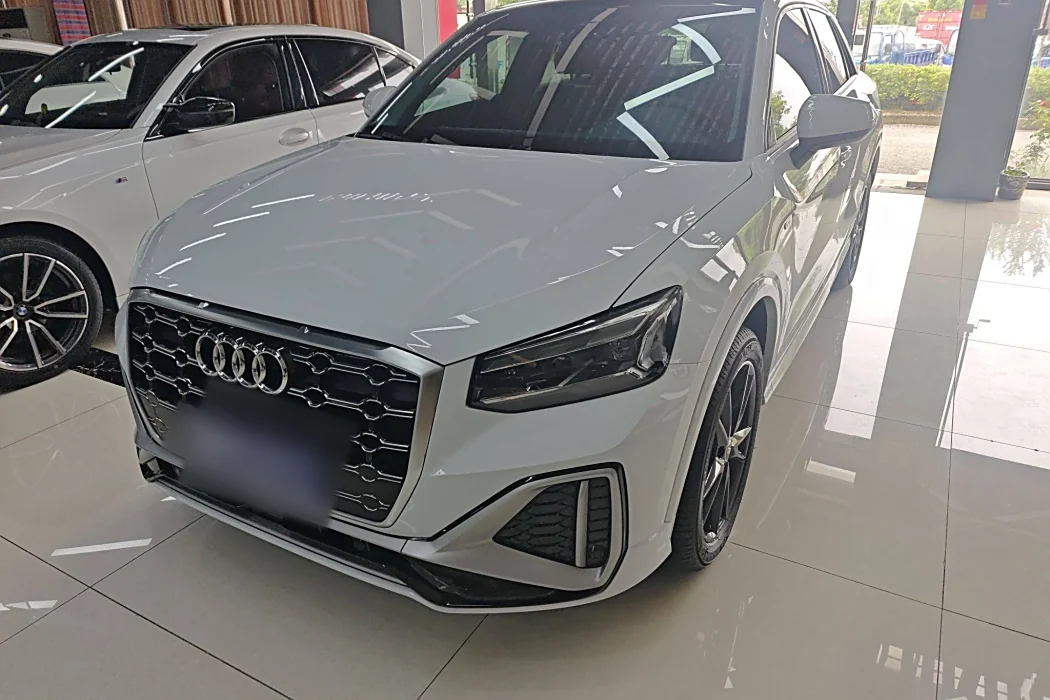 Audi Q2L 2022 35 TFSI Progressive Dynamic