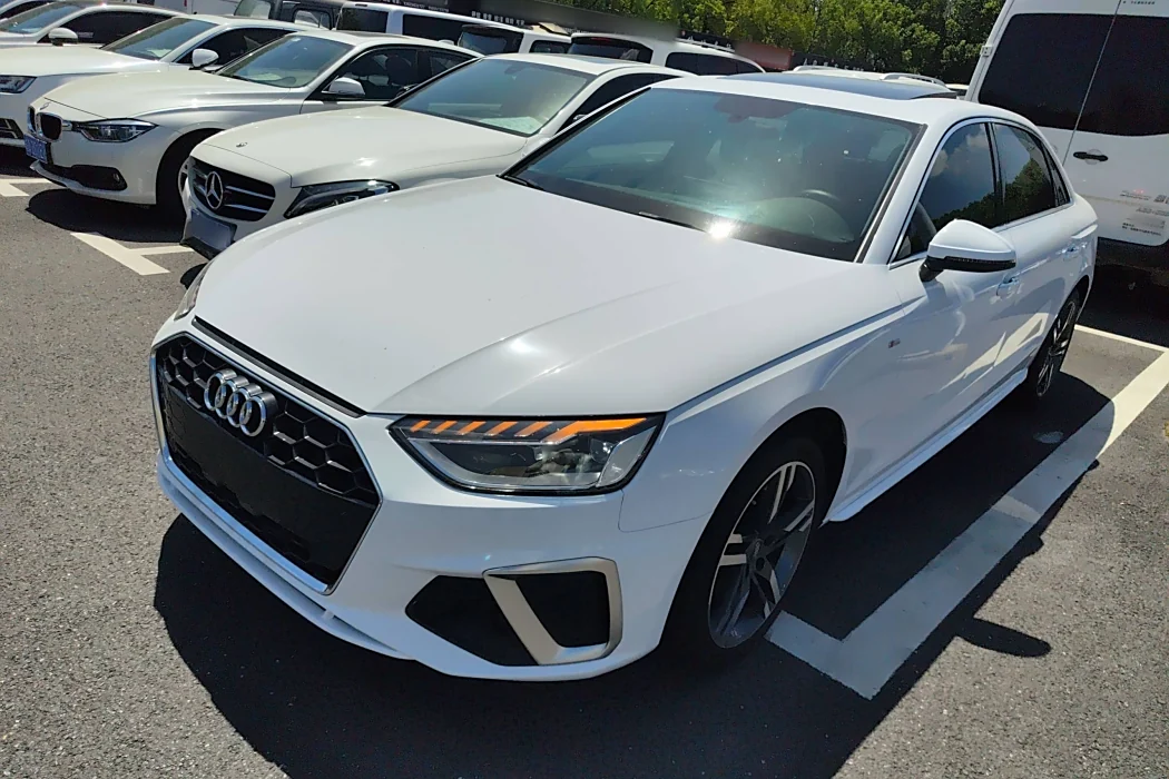 Audi A4L 2020 40 TFSI Luxury Dynamic