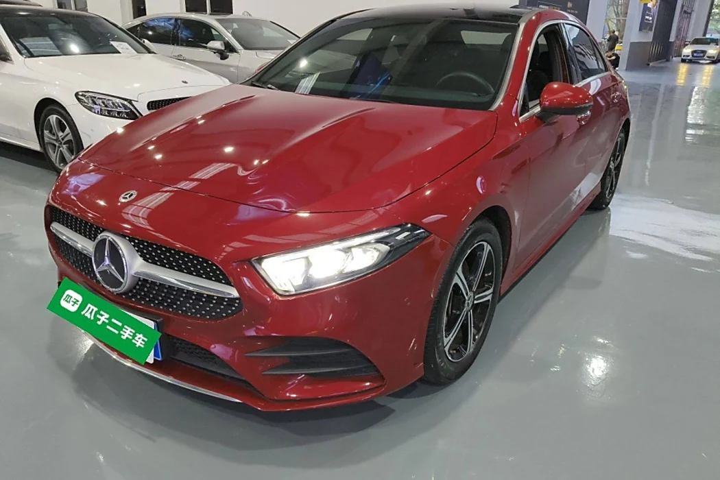 Mercedes-Benz A-class 2022 facelift two A 200 L sports sedan fashion type