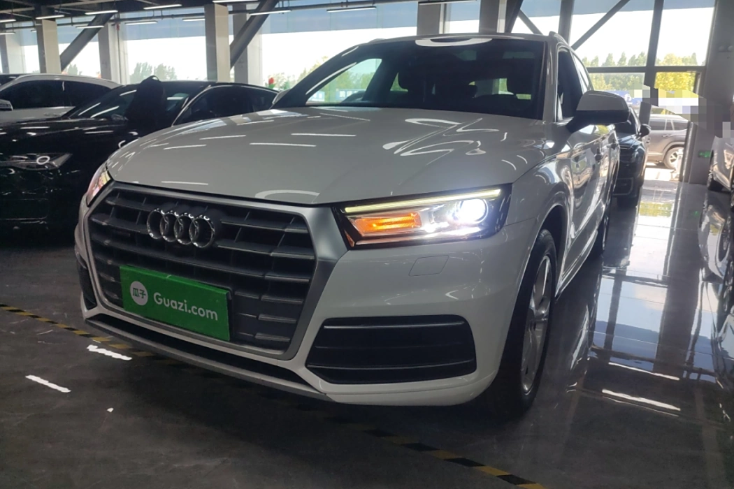 Audi Q5L 2018 40 TFSI Glory Aggressive National VI