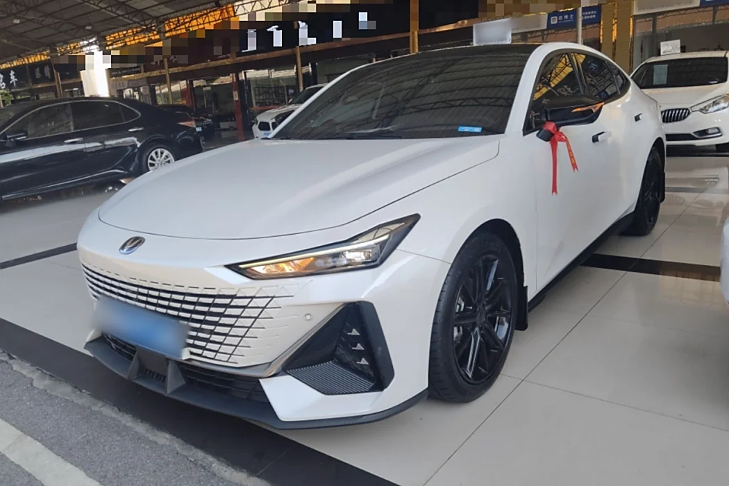 Chang'an UNI-V 2022 1.5T Premium