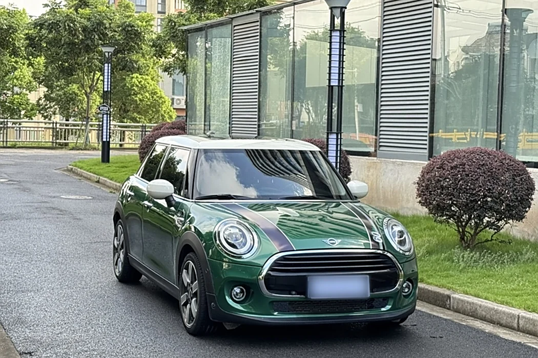 MINI 2019 1.5T COOPER 60th Anniversary Edition Five-door edition