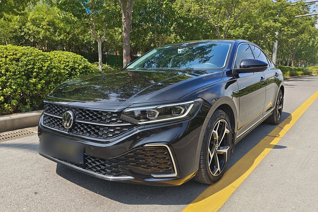 Volkswagen Passat 2024 380TSI Starry Sky Deluxe Edition