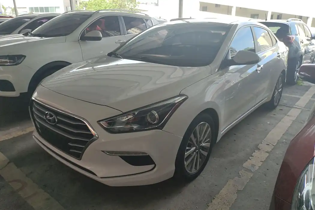 Hyundai Mingtu 2017 1.8L automatic Intelligent GLS Country V