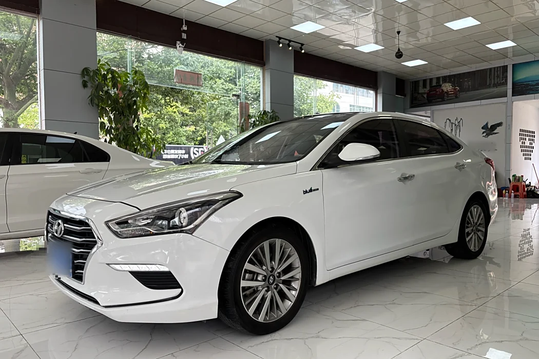 Hyundai Mingtu 2017 model 1.6T automatic intelligent GLS Country V