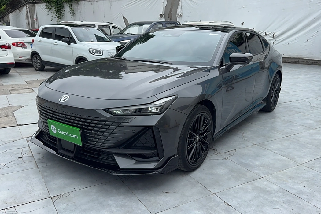 Changan UNI-V 2023 1.5T Sport Edition