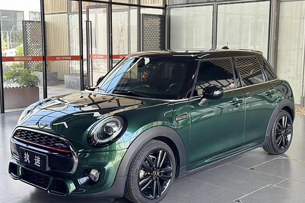 MINI 2018 1.5T COOPER Racer five-door version