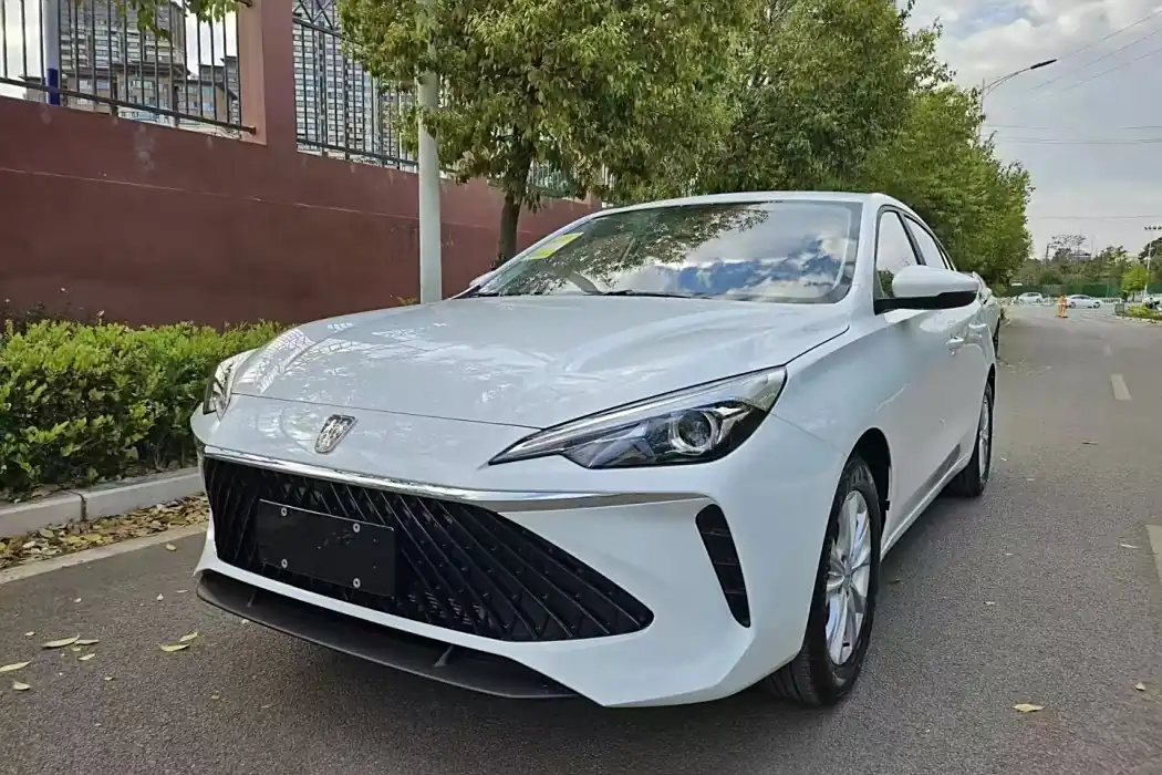RW i5 2023 1.5L CVT Luxury Edition