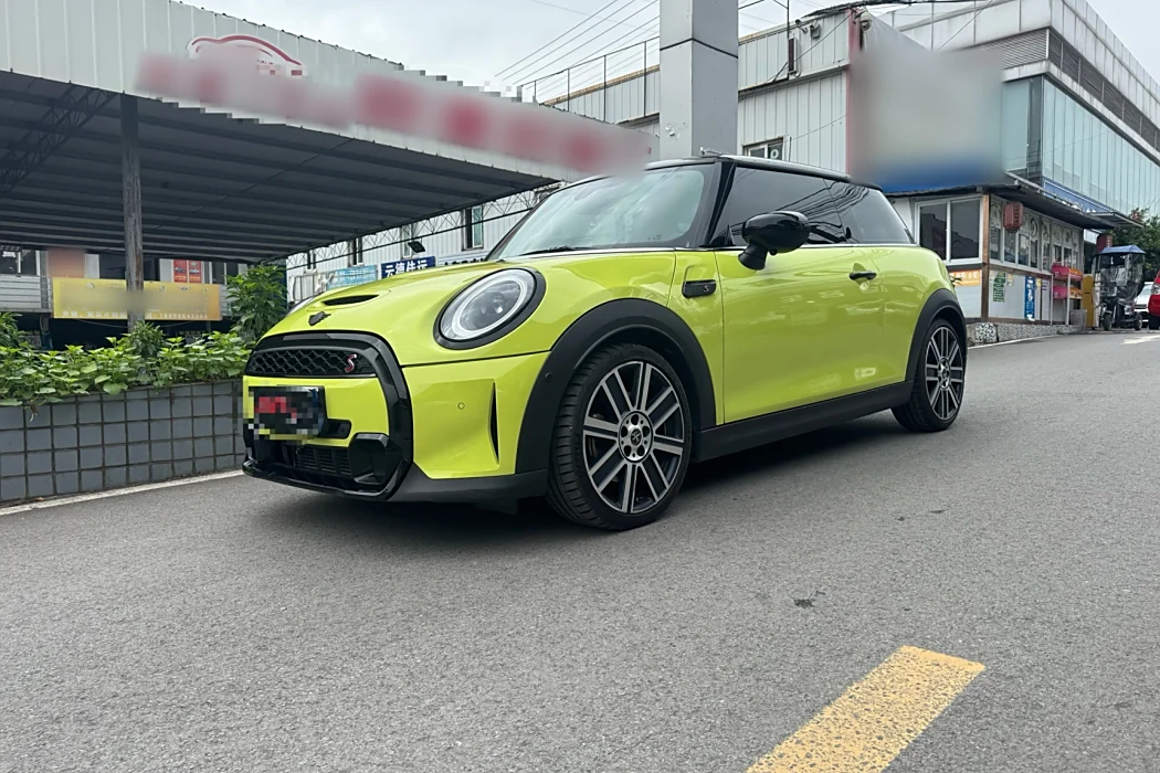 MINI 2023 model 2.0T COOPER S artist