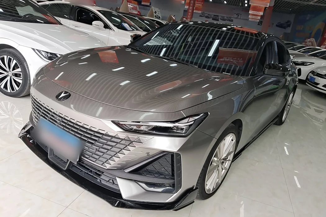 Changan UNI-V 2022 1.5T Sport Edition