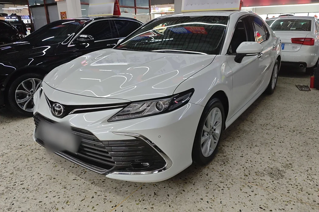 Toyota Camry 2021 2.0G Deluxe Edition