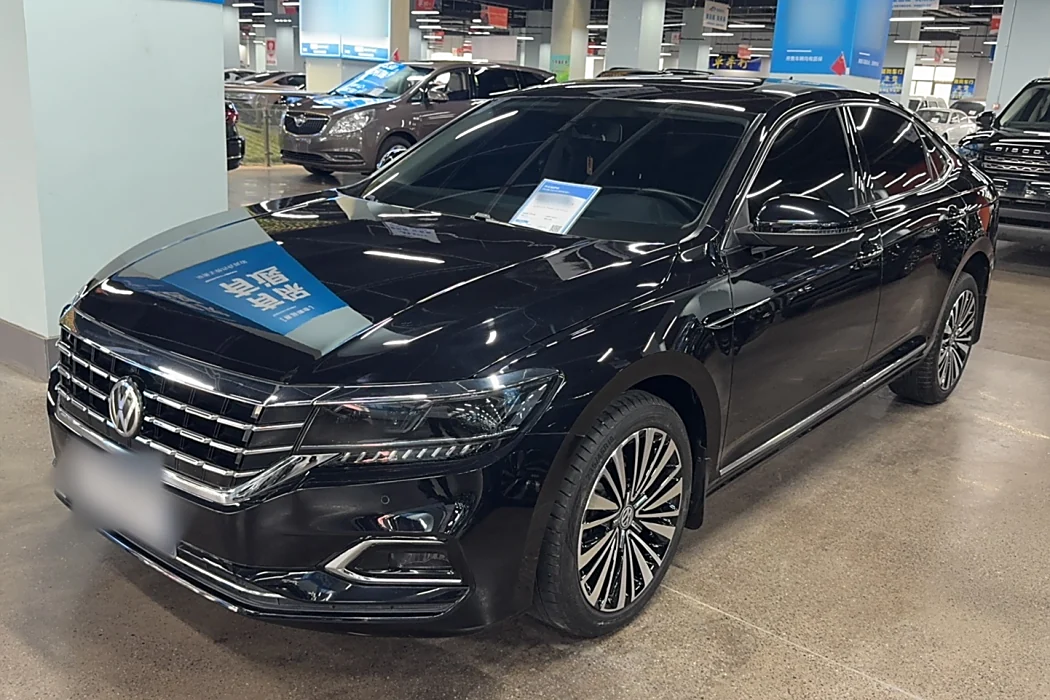 Volkswagen Passat 2020 330TSI Deluxe Edition Country VI