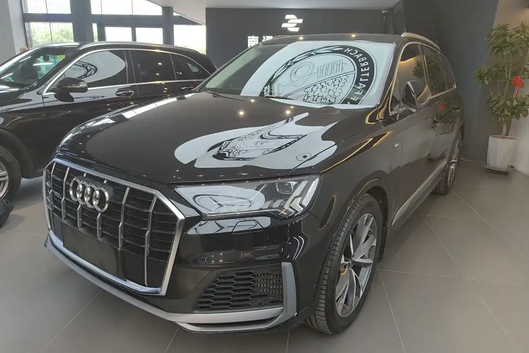 Audi Q7 2023 55 TFSI quattro S line Sport