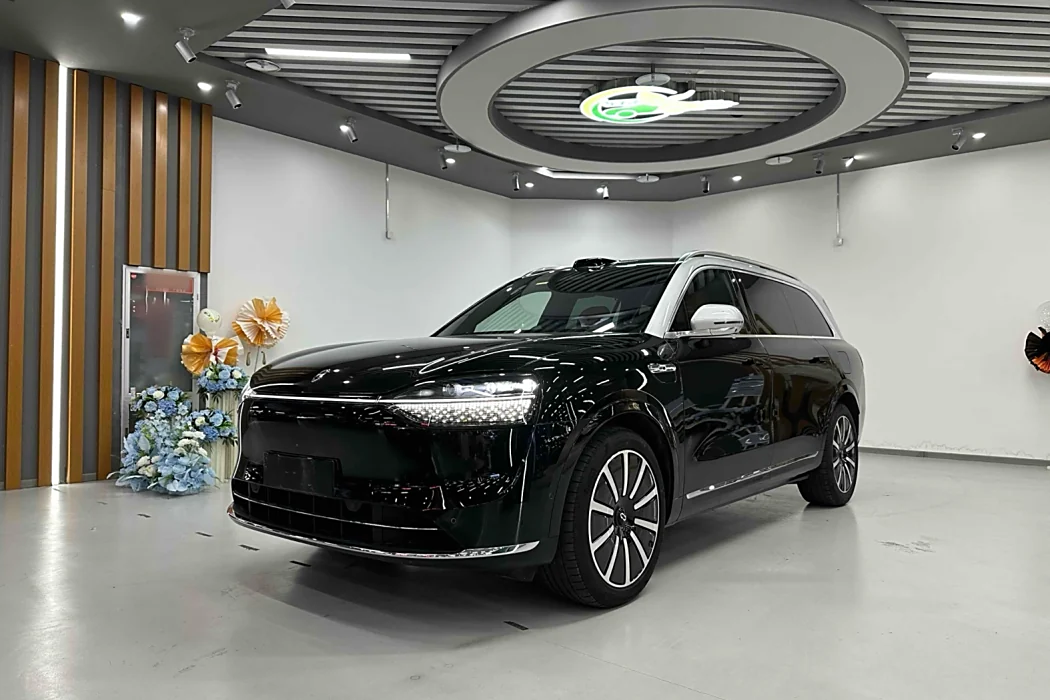 Hongmeng Zhixing Wenjie M9 2024 Extended Range Ultra Version 42kWh 6-seater Version