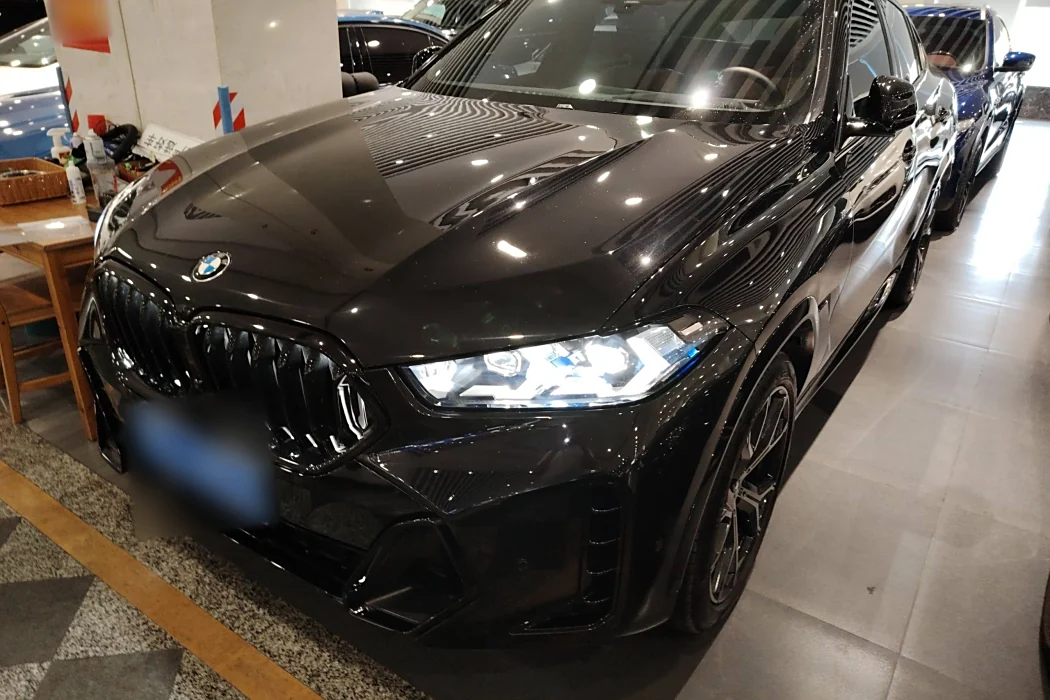 BMW X6 2023 xDrive40i Exclusive M Sports Suit