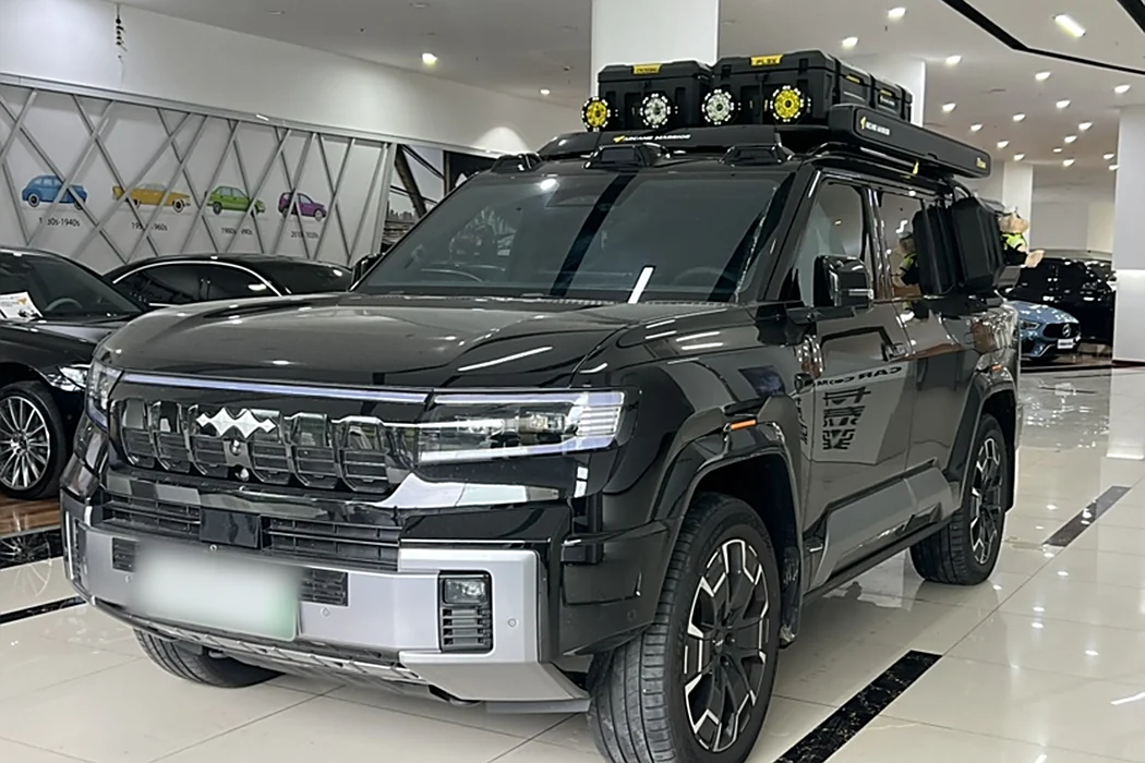 Leopard Leopard 8 2025 Zhiyong Ultimate Edition 7 Seats
