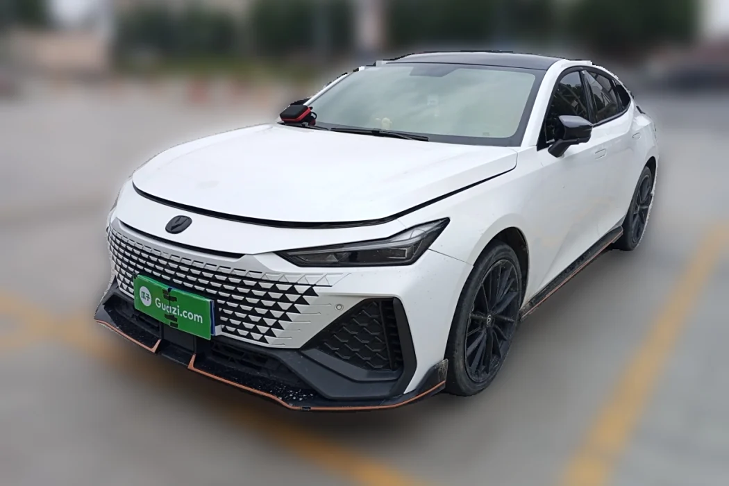 Changan UNI-V 2022 2.0T Frontier Edition